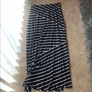 LOFT Black and white maxi skirt